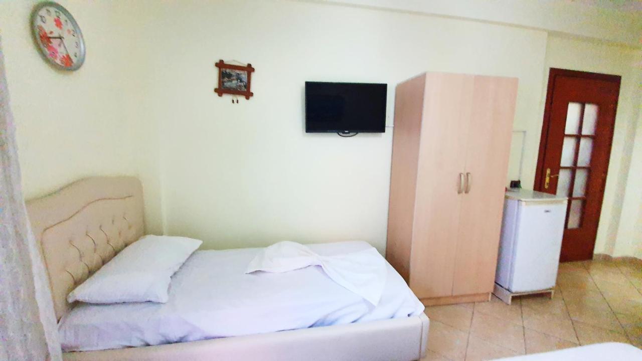 Vila Vera Durrës Exterior foto